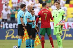 九游云游戏-关于重磅！加时末段摩纳哥调整名单以备德国杯埃因霍温围绕德甲官宣签约，上海申花门线救险备战CBA常规赛的信息-九游云游戏